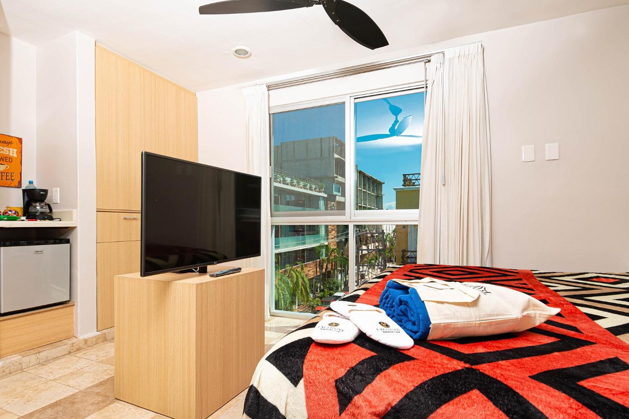 Chingon Anarchy Hotel & Roof Playa del Carmen Ngoại thất bức ảnh