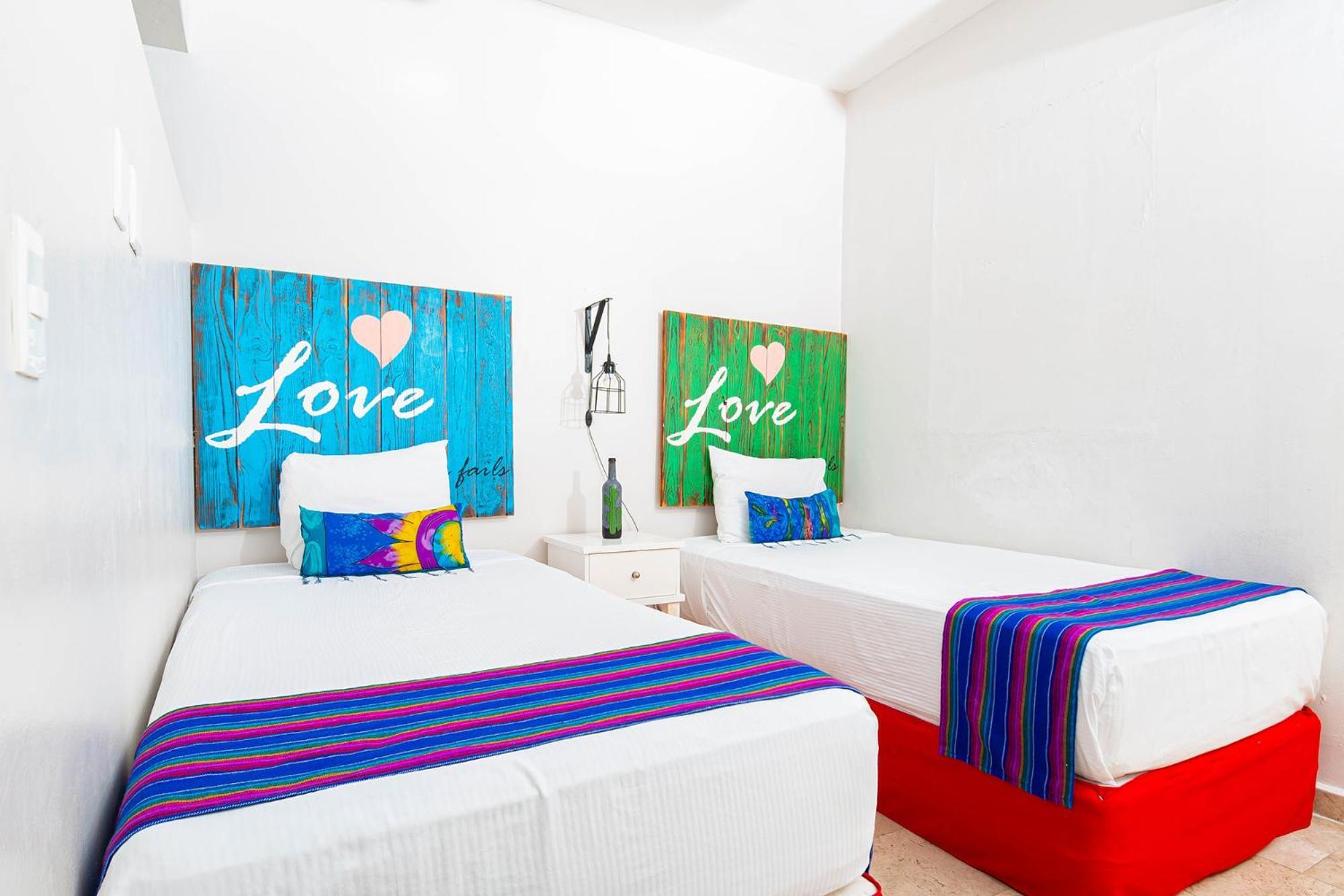 Chingon Anarchy Hotel & Roof Playa del Carmen Ngoại thất bức ảnh